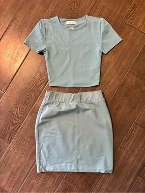 Aritzia Babaton Contour Mini Skirt & Cropped Top Set (Yucca Green)